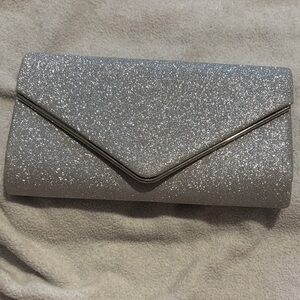 Elegant Silver Glitter Clutch